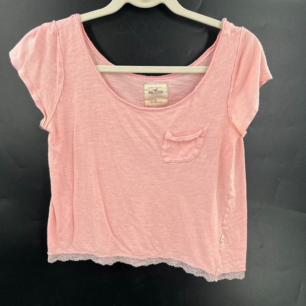 Hollister retro y2k style boxy fit t-shirt lace trim pink broken in tee S READ